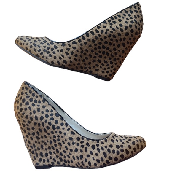Banana Republic Factory Shoes - Banana Republic Factory Pony Hair Leopard Print Wedges size 6